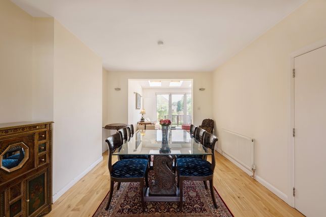 21, Wessex Gardens, Golders Green photo 4
