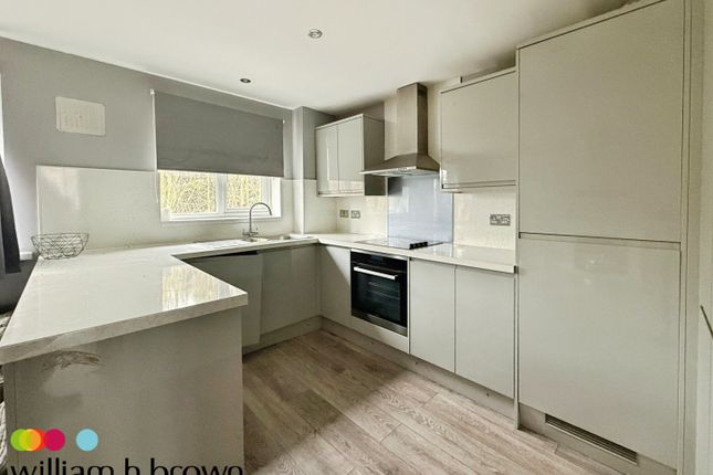 Flat 25 Trefoil House, Crest Avenue, Essex photo 2
