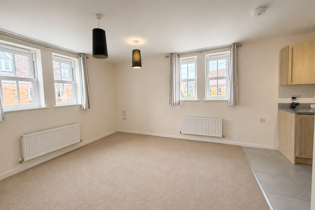 7, Exmoor Avenue, Biggleswade photo 3