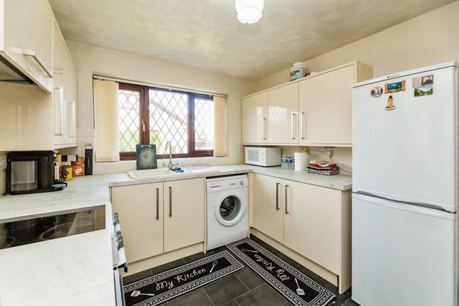 Detached bungalow for sale in Roseberry Close, Hoyland, Barnsley