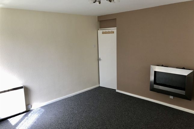 Flat for sale in Green Hill Way, Shirley, Solihull