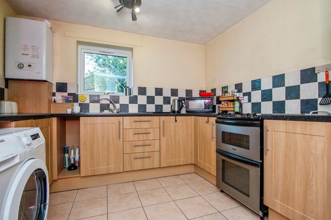 8, King Charles Place, Worcester photo 2