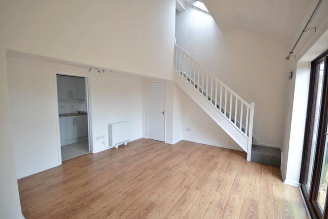 13, Hartwort Close, Milton Keynes photo 3