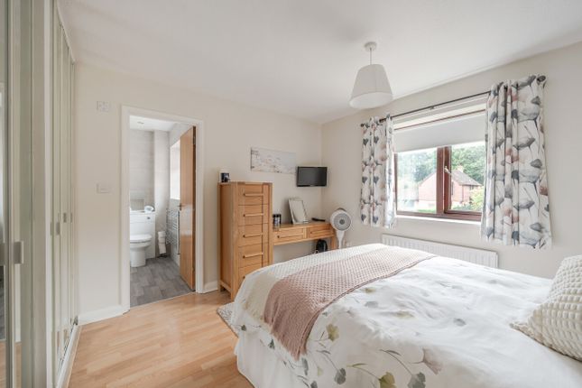 32, Merrick Way, Eastleigh photo 5