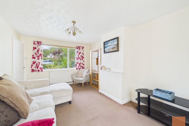 14, Richards Crescent, Truro photo 3