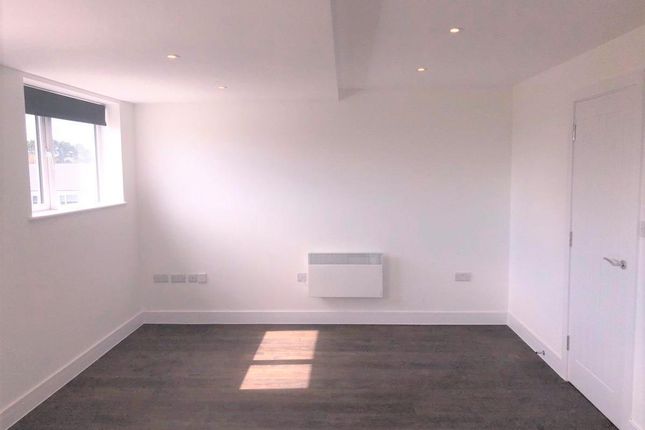 Flat 25, Carisbrooke centre, 63, Carisbrooke Road, Gosport photo 3