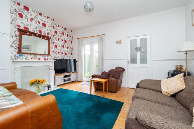 Thumbnail Terraced house for sale in Vale Road, Sutton