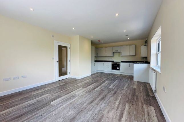 Lexham House, Forest Road, Binfield photo 3
