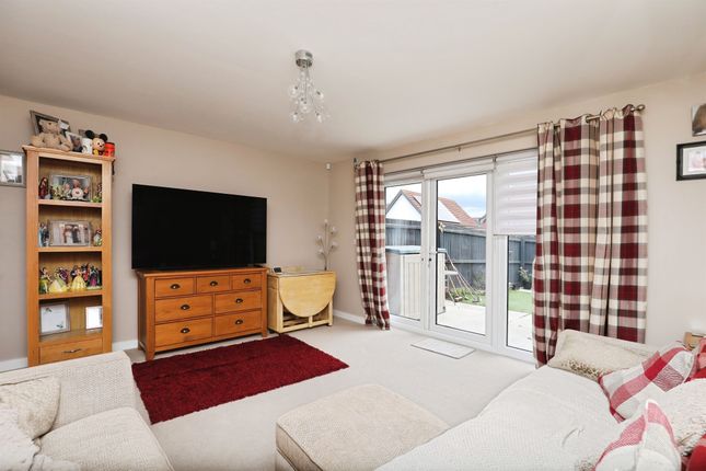 2, Mayfly Road, Swaffham photo 3