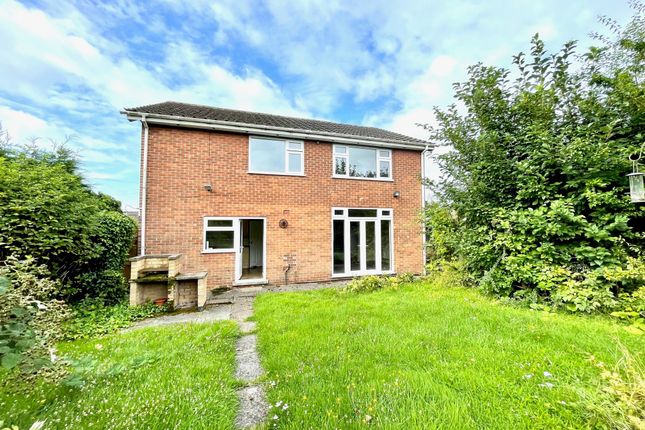 Detached house for sale in Lawrence Avenue, Eastwood, Nottingham