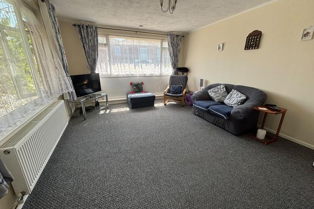 4, Wesley Court, Cornwall Road, Ventnor photo 3