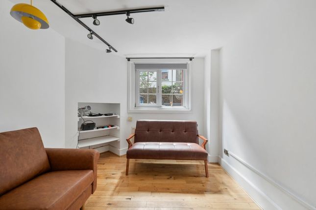 37 Parfett Street, Aldgate East photo 5