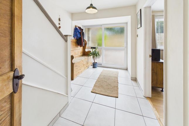 51B, Lowden, Chippenham photo 2