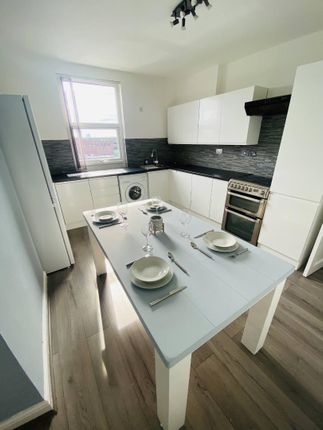 Terraced house to rent in Everleigh Street, Leeds