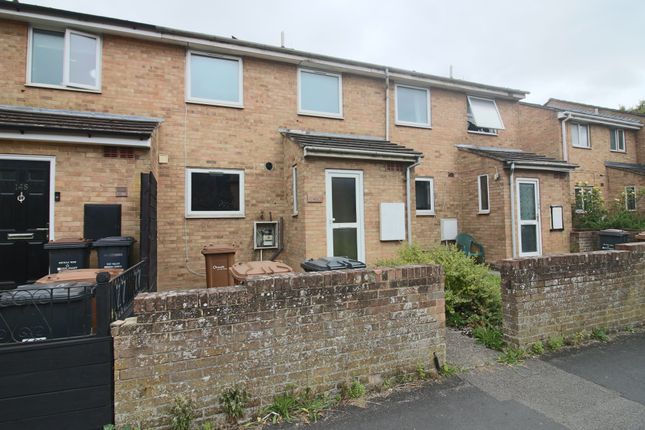 Terraced house to rent in New Street, Andover, Hampshire