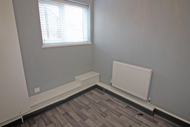 Flat to rent in Wellington Street, Canton, Cardiff