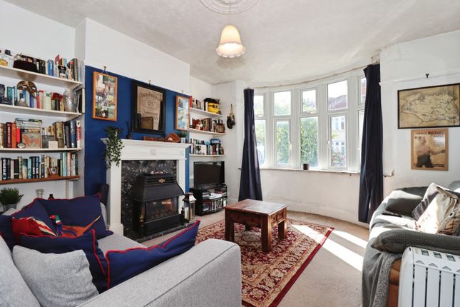 19, Symington Road, Bristol photo 4