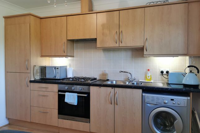 Flat to rent in 38 Mere Close, Bracklesham Bay, Chichester, West Sussex