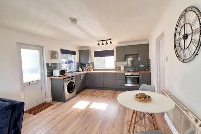 12 St. Pirans Court, West End, Marazion photo 3