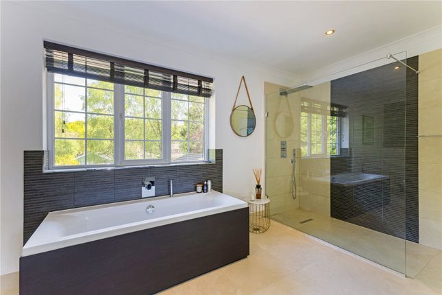En Suite Bathroom
