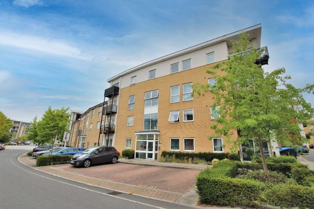 Flat for sale in Drake Way, Reading, Reading