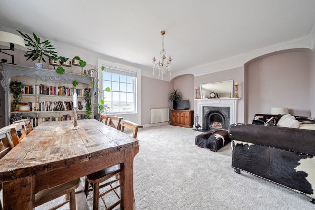 Flat 1, Millers Quay House,, Lower Quay, Hampshire photo 3