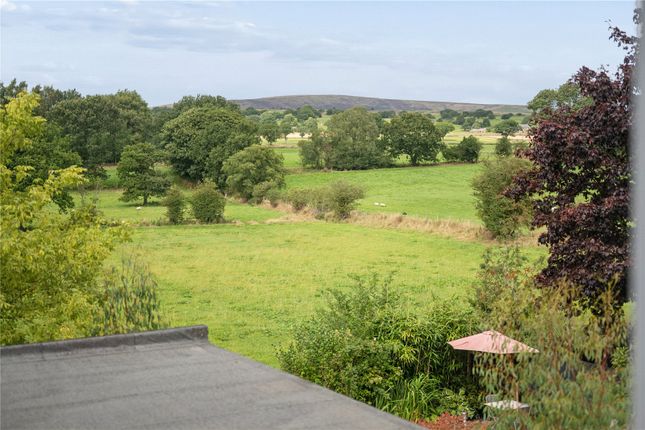 5, Higham Road, Padiham photo 4