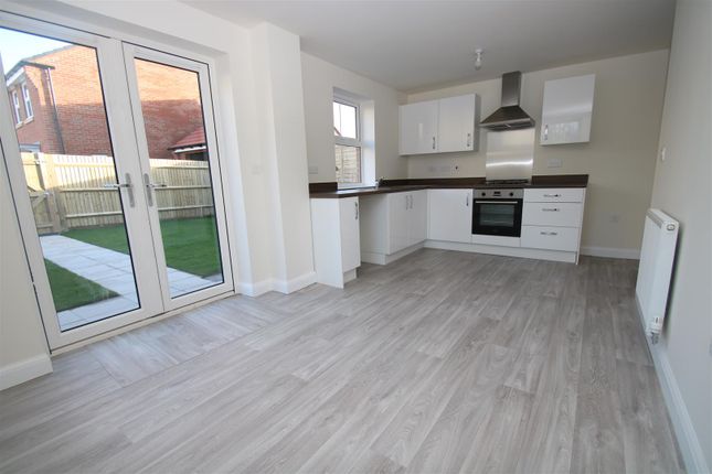 71, Mint Grove, Melksham photo 3