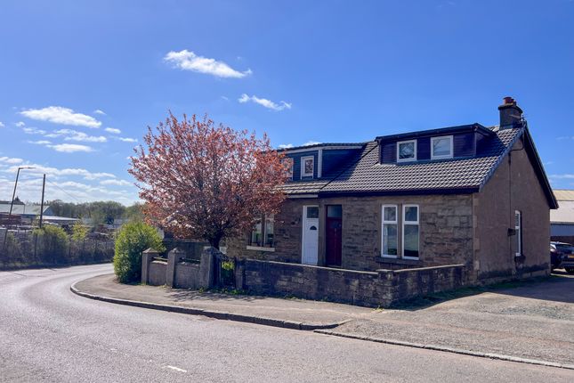 3-bed bungalow on Waverley Street, Coatbridge, £1,200/mo