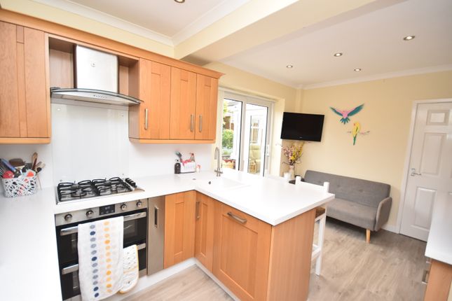 42, Roman Way, Whitchurch photo 4