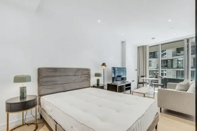 2211, 8 Water Street, Vertus, London photo 5