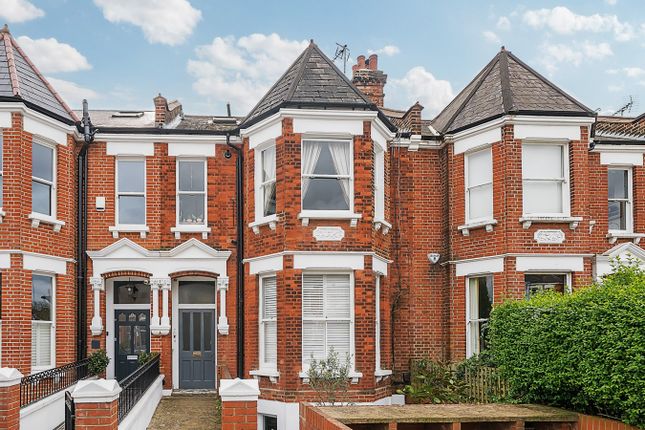 Thumbnail Flat for sale in Winchester Avenue, London