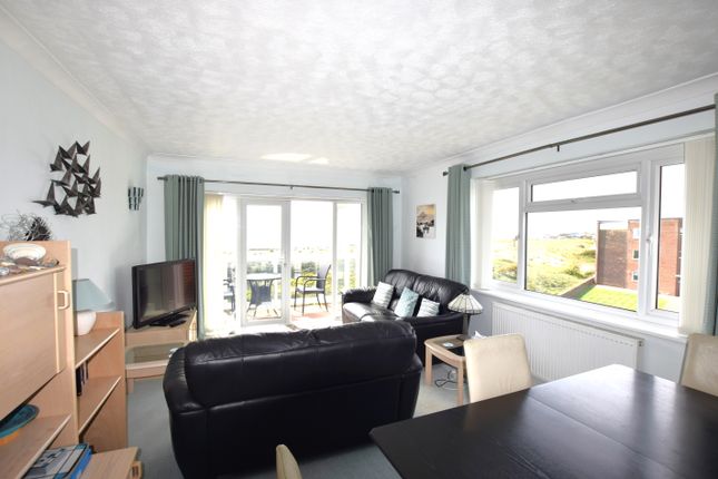 18 Martello Court, Grenville Road, Pevensey Bay photo 4