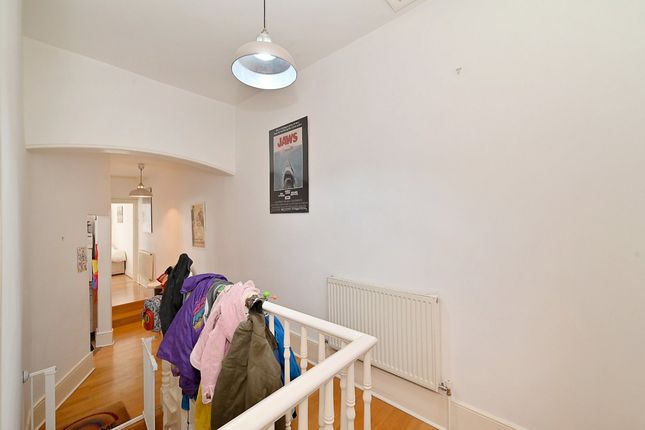 Flat for sale in Egerton Gardens, London