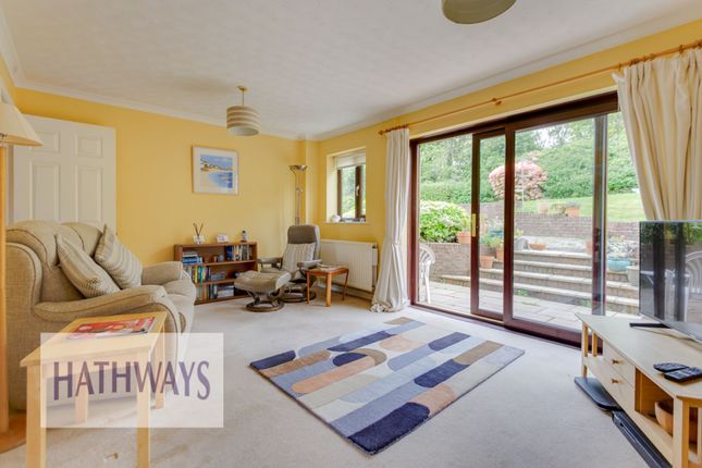 7 Oakleigh Court, Cwmbran photo 4