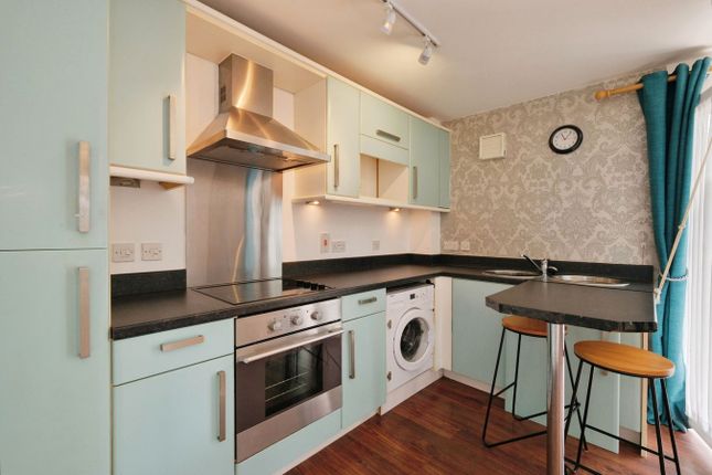 22, Whym Kibbal Court, Redruth photo 4