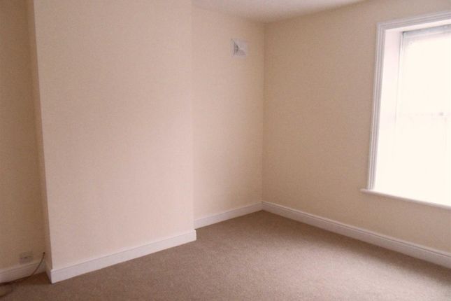 12, Varley Street, Leeds photo 5