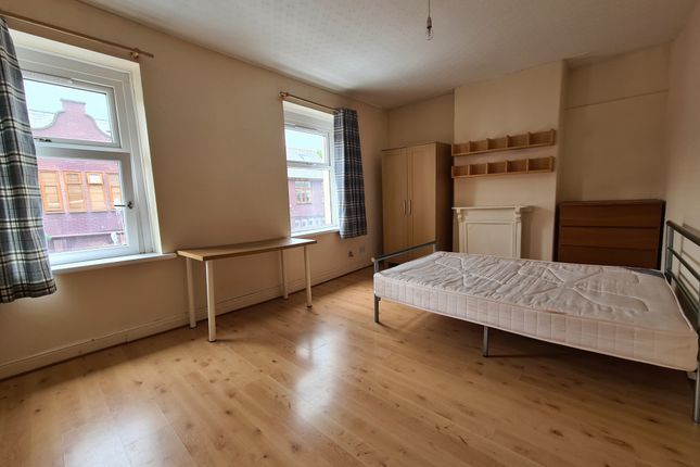 Coburn Street, Cardiff photo 4