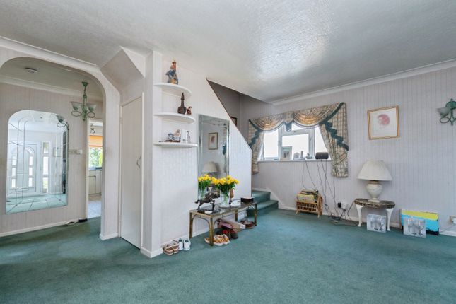 28, Cheriton Avenue, Dorset photo 4