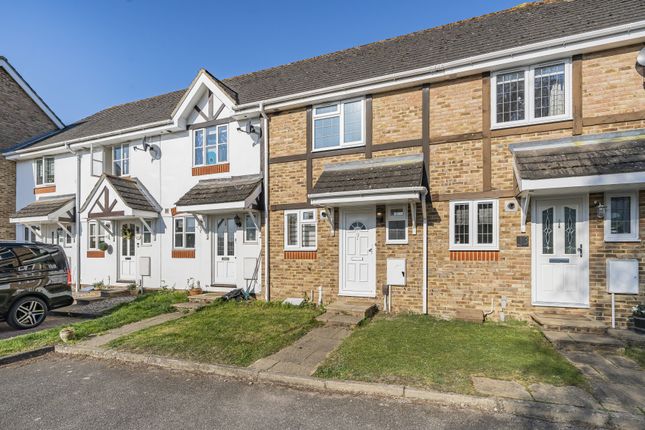 2-bed house on Firs Avenue, Windsor Berkshire, £1,750/mo