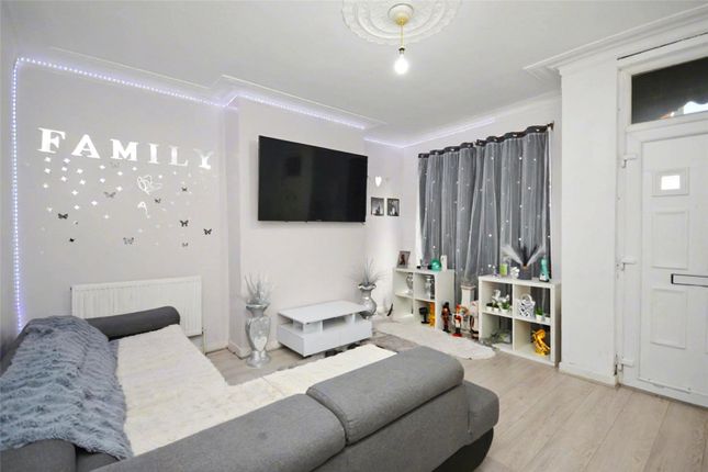 7, Highthorne View, Leeds photo 2