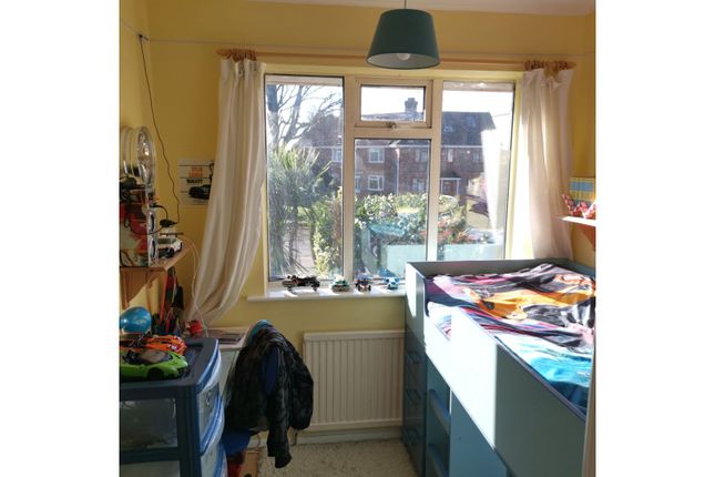 End terrace house for sale in Dominion Road, Worthing