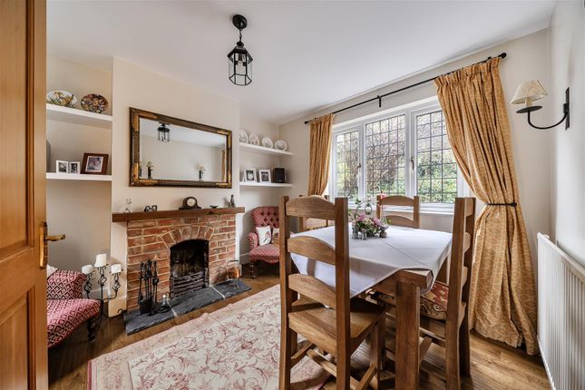 Criss Cross Cottage, 6, Coxhill Lane, Devizes photo 3