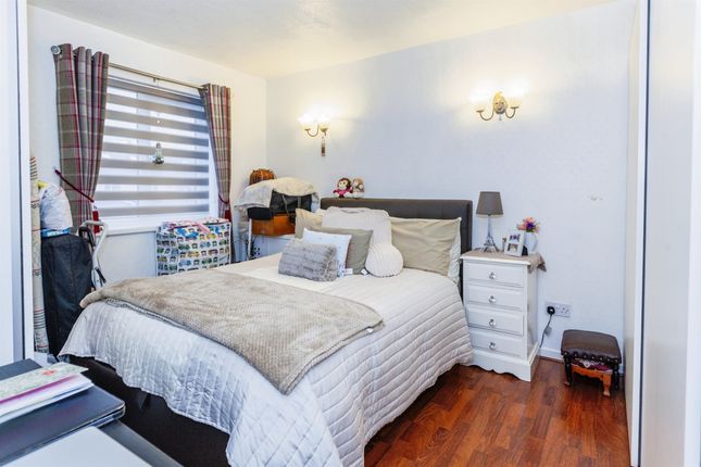 Terraced house for sale in Stratfield Road, Slough