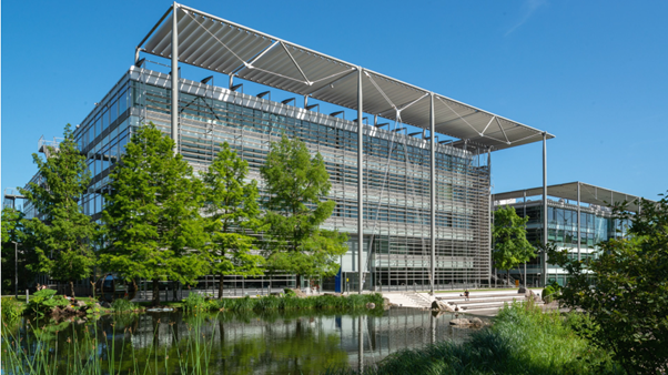 Office to let in Building 9, Chiswick Park, London