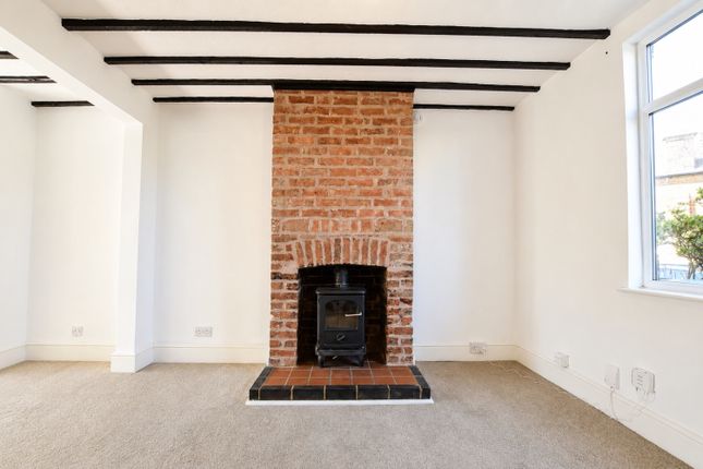 6, Orchard Road, Wellingborough photo 2