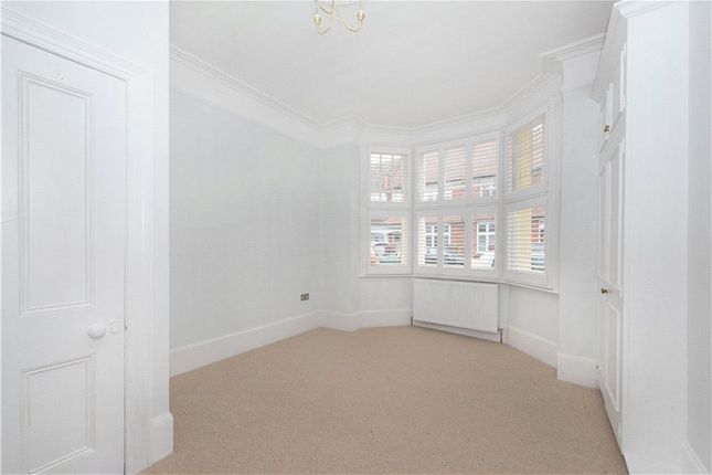Ground Floor Flat, 21, Thornton Road, London photo 4