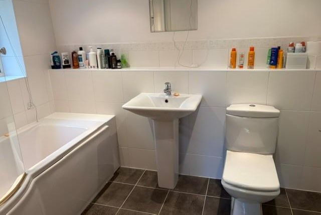 Apartment 3, 42, Grove Road, Ilkley photo 2