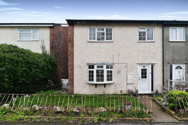 Semi-detached house for sale in Deneway, Basildon