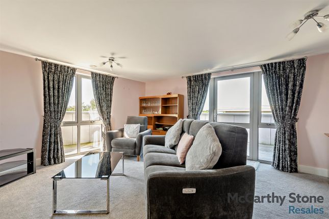 1-bed flat on 54 Corbett Court, The Brow, Burgess Hill, £255,000